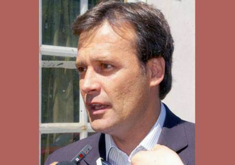 Mac Karthy dijo que "en 15 o 20 d�as" se define el candidato a gobernador
