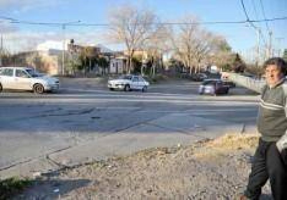Vecinos de Sapere reclaman sem�foros