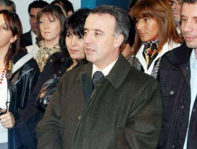 �Debemos tener siempre presente que el Estado es mucho m�s que el pago de salarios"