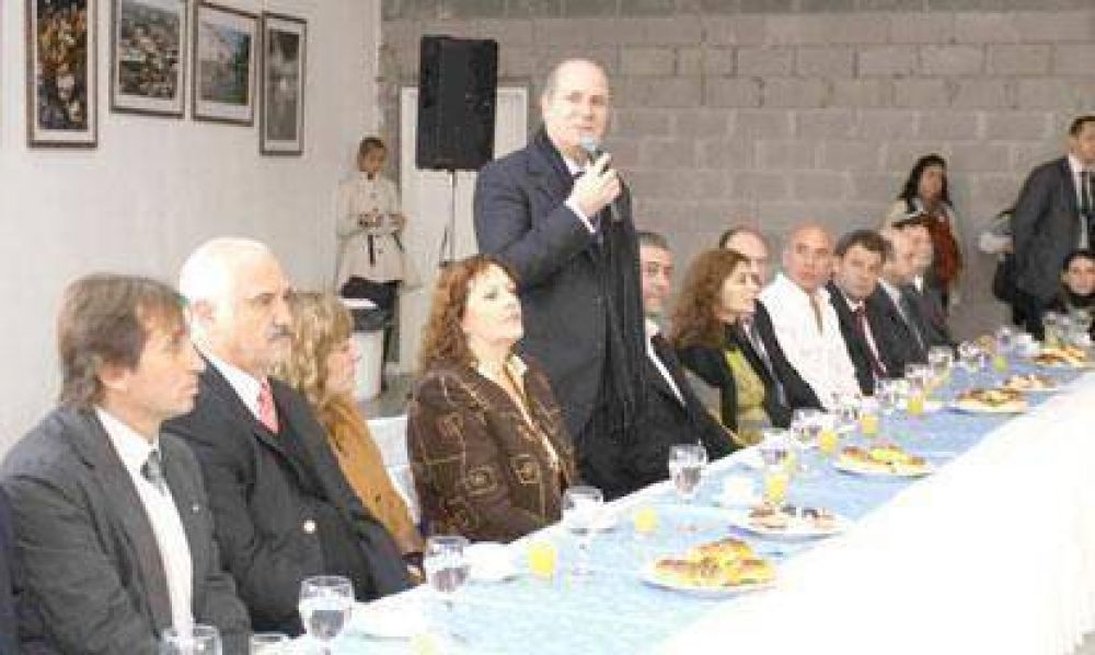 Chicos del Programa Envi�n recibieron las primeras pasant�as rentadas