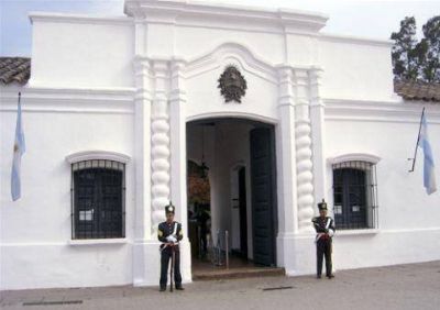 Organizan Direcci�n de Cultura, Escuela N� 7 y Parroquia San Pablo Actos Oficiales del D�a de la Independencia