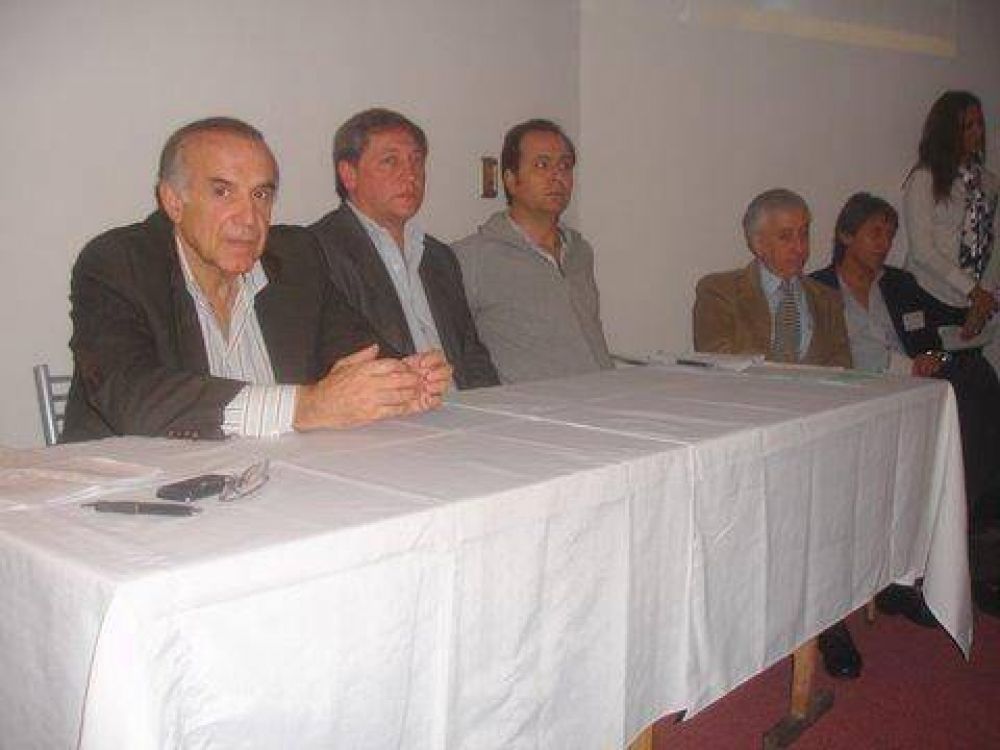  Hotel R�o Jornada Regional de Salud realizada en Salto