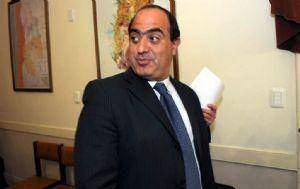 Jaque tambi�n estudia desdoblar