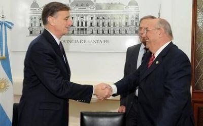 Acueducto centro-oeste: firmaron convenios con localidades beneficiarias