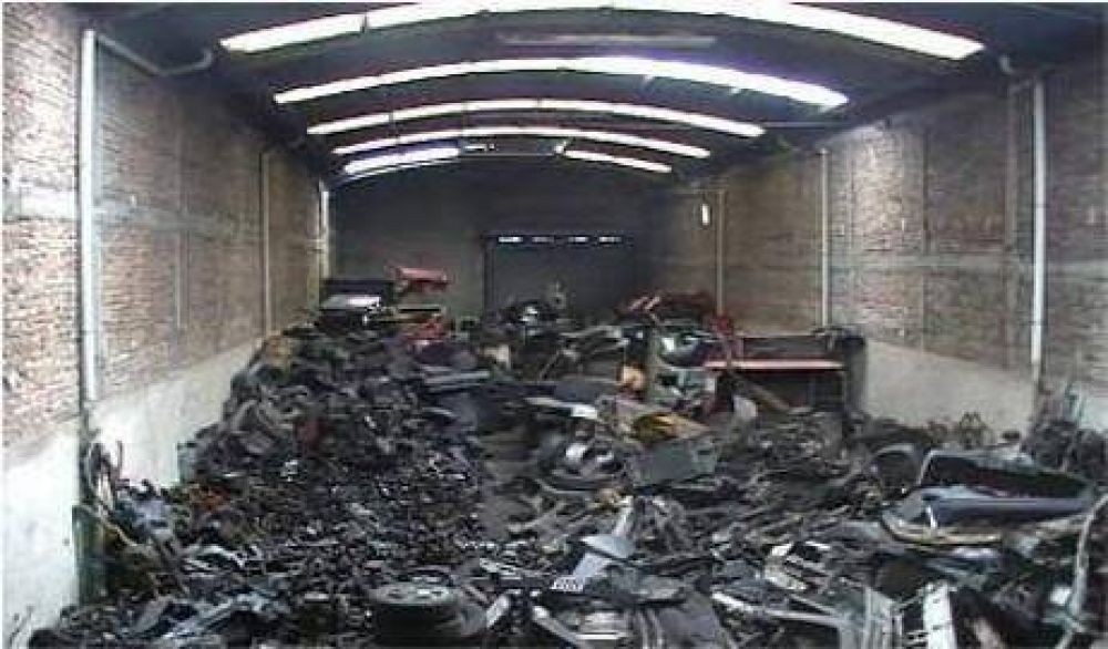 Secuestran m�s de 2000 autopartes en Quilmes y Florencio Varela