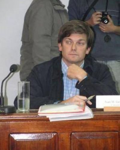 Si quieren darle votos de confianza, que no lo hagan con el bolsillo de la gente