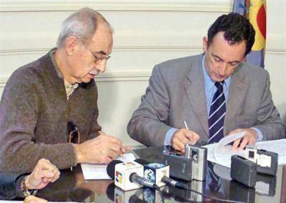 El Municipio renov� el contrato de comodato para el Hogar de D�a