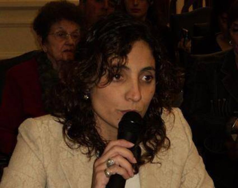 "Bragado le agradecer� a Gladys Issouribehere la preservaci�n de la memoria"