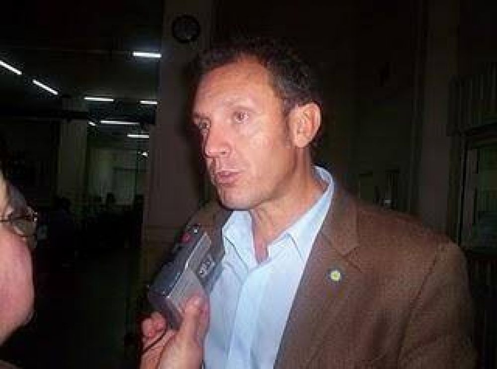 Estiman que en 45 d�a estar� habilitado el tom�grafo