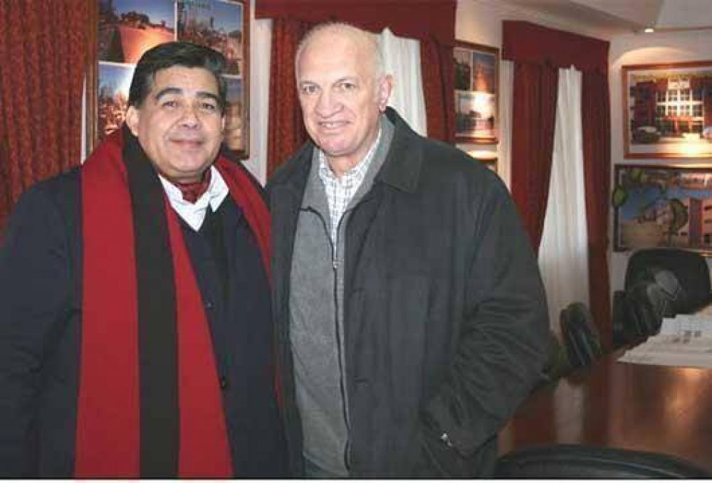 Jose C. Paz  Rico visit� a Ishii luego de su regreso