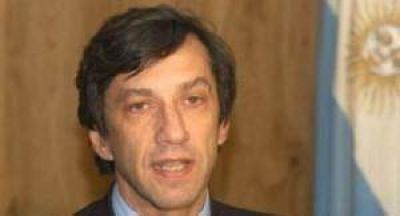 �Algunas �reas est�n desguazadas�, admiti� el secretario de Econom�a
