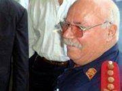 ECHEVERRIA:PIDEN CALLE POR MININO 