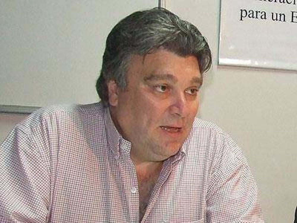 LOMAS | MEDICAMENTOS VENCIDOS D�az se�al� que "la responsabilidad de Insaurralde depender� de la decisi�n que tome�