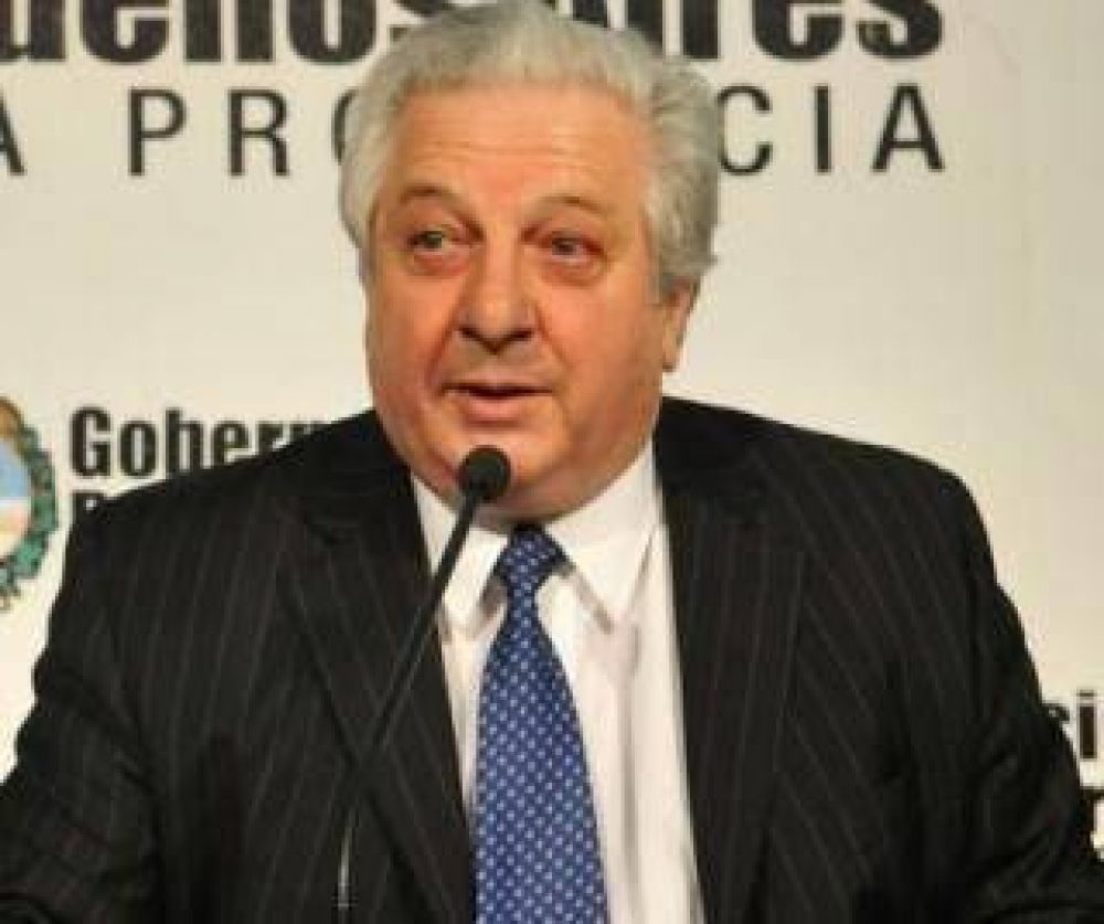 Scioli le gan� la pulseada a Jaque y consigui� una inversi�n de 400 millones de d�lares