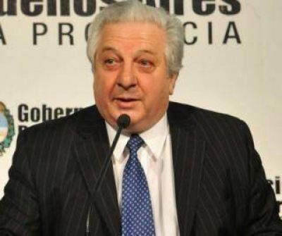Scioli le gan� la pulseada a Jaque y consigui� una inversi�n de 400 millones de d�lares