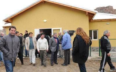 Dique Ameghino festej� con el anuncio de la red de gas