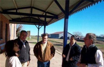 Intensa jornada del concejal Pac�fico en Mariano Alfonzo