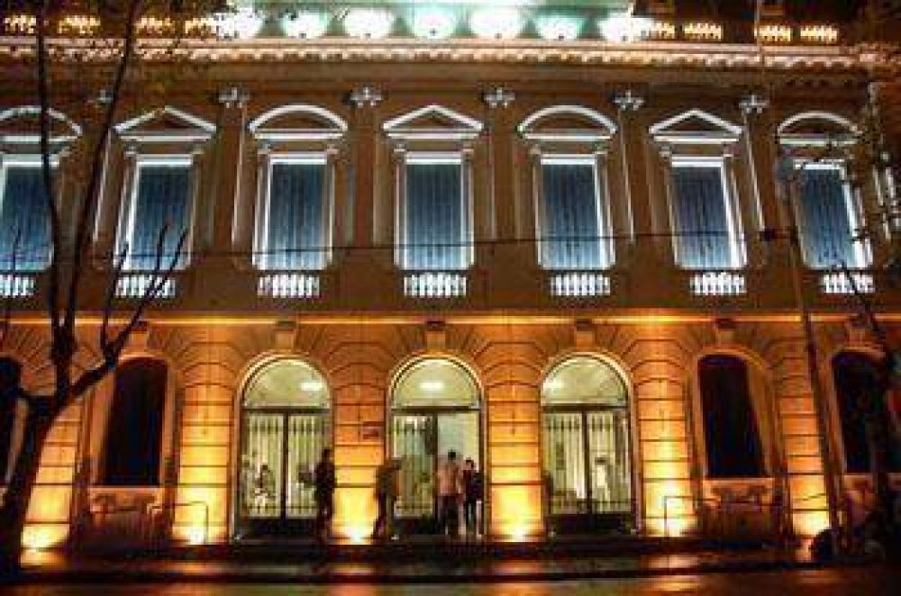 Comienzan a aparecer las piezas del rompecabezas pol�tico local