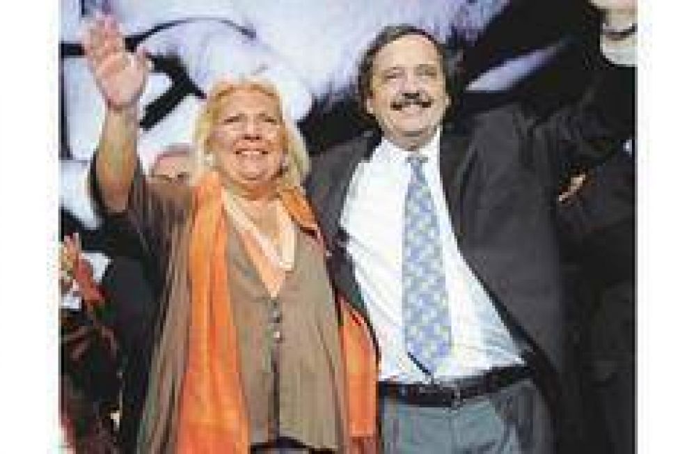  Cruce de actos en Jun�n reactualiza la interna entre Carri�, Cobos y Alfons�n  
