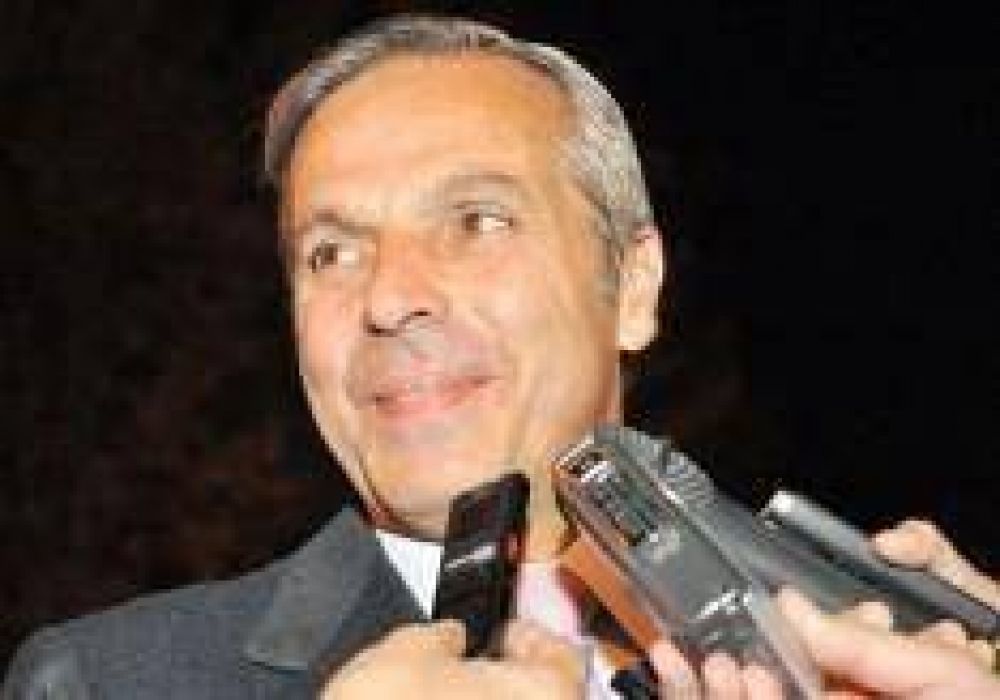Sapag lleva su Gabinete a San Mart�n