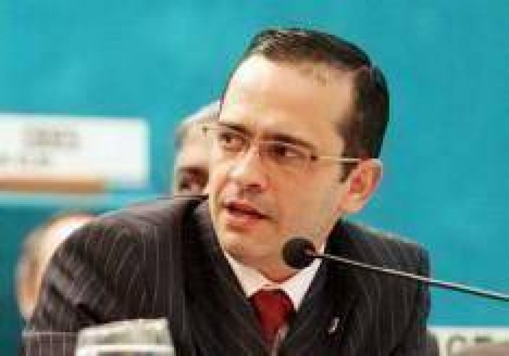 Aseguran que Larreguy es quien manda en seguridad