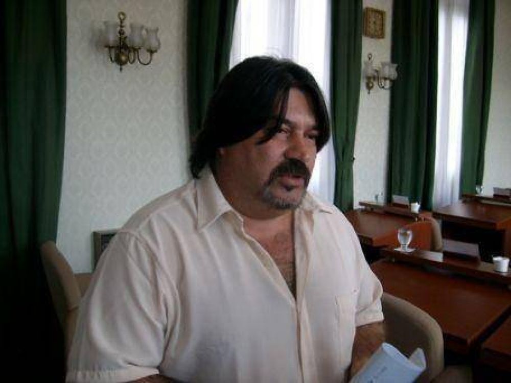Marcelo P�rez: �Siempre terminamos discutiendo por una lamparita o un pocito�