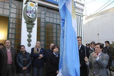 GRAN FIESTA POPULAR POR EL D�A DE LA INDEPENDENCIA EN PLAZA SARMIENTO