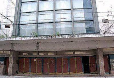 EX CINE SAN MARTIN �Los Municipios est�n exentos del impuesto inmobiliario�