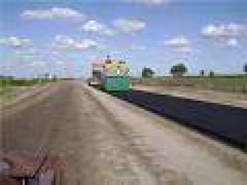 Comenz� la reparaci�n de la Ruta 226, en el tramo Bol�var-Pehuaj� 