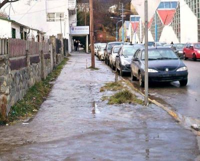 Exhortan a la limpieza de las veredas