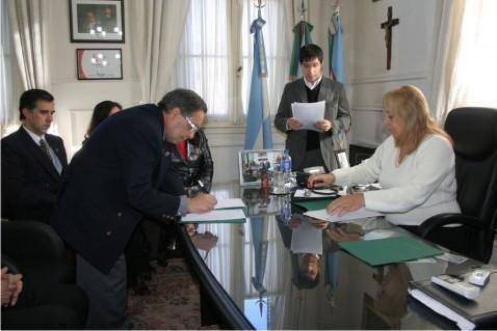 El Municipio y la UNLU firmaron un convenio marco de colaboraci�n y cooperaci�n