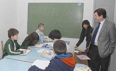 Inauguraron la nueva Escuela de Artes Pl�sticas de Lan�s