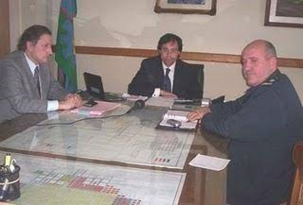 El nuevo jefe de la Polic�a Departamental con Pittelli
