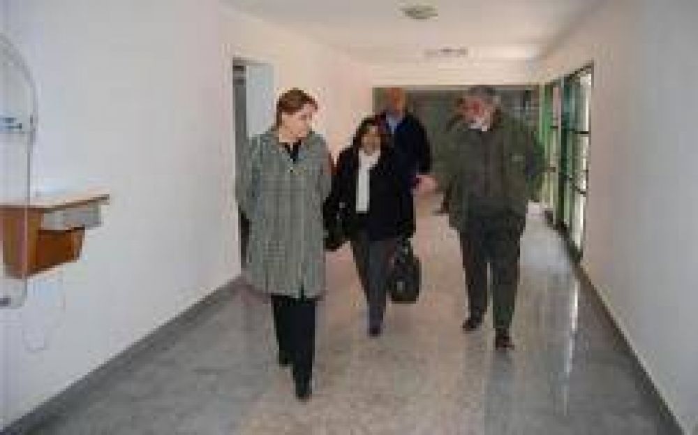 Liliana D�az Carre�o ya se mueve como una virtual ministra de Salud