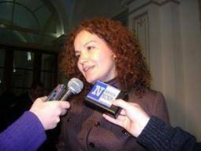 Estipulan que en agosto se reabre el recinto legislativo provincial