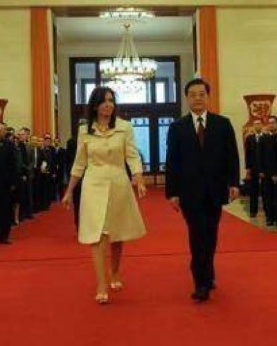En China, Beder particip� de las actividades de la presidenta Cristina K