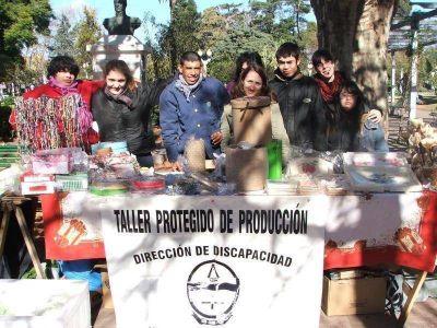 Lujan - �XITO DE LA FERIA DE LA DISCAPACIDAD