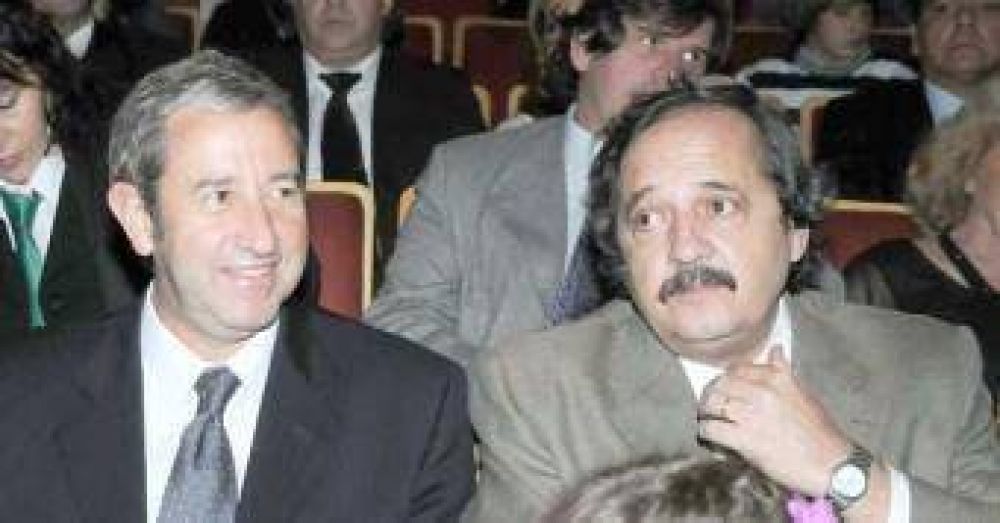 Con dos actos simult�neos, la interna entre Alfons�n y Cobos llega a Jun�n