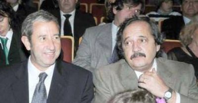 Con dos actos simult�neos, la interna entre Alfons�n y Cobos llega a Jun�n