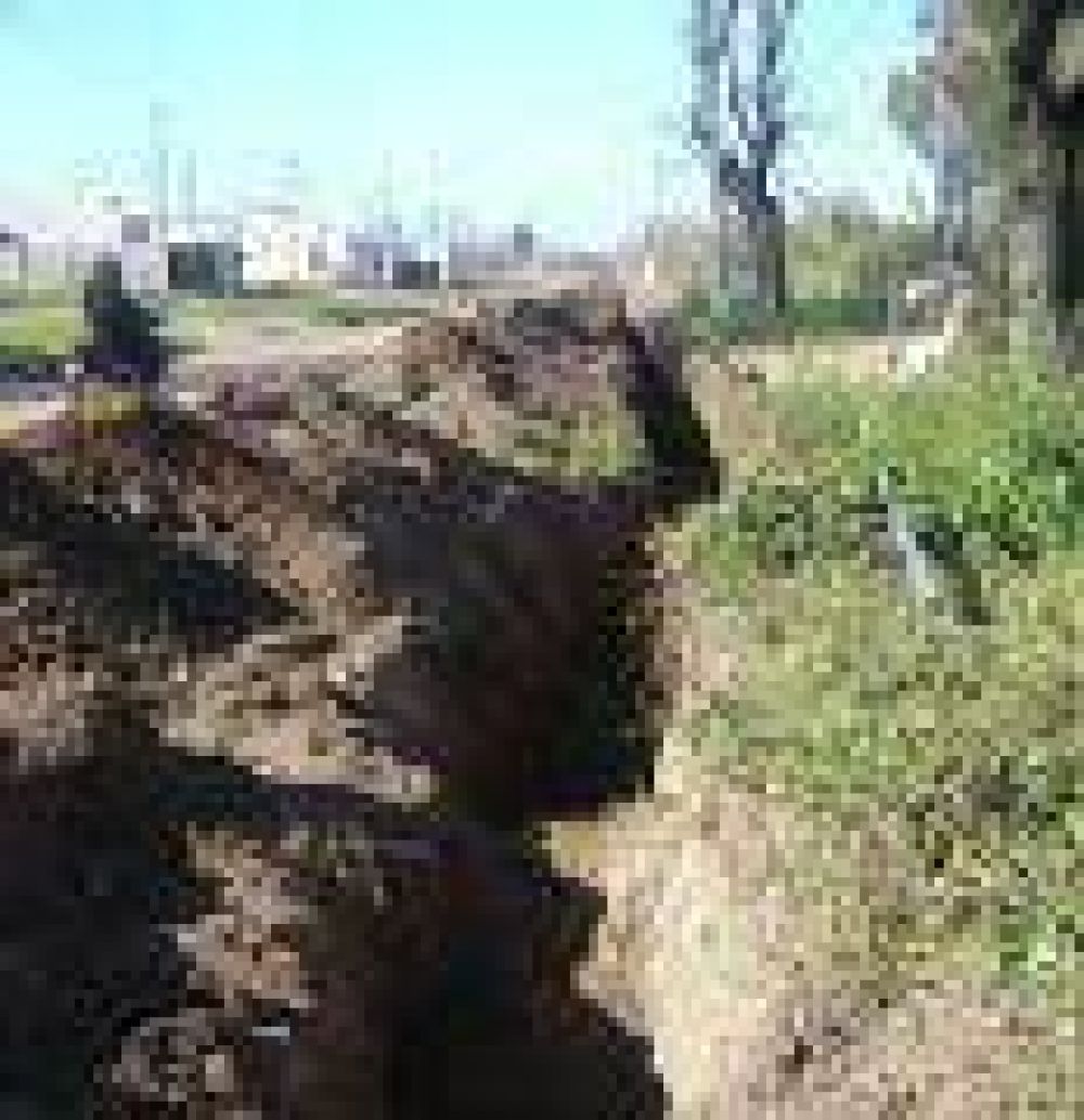 Ampl�an la red de agua 
