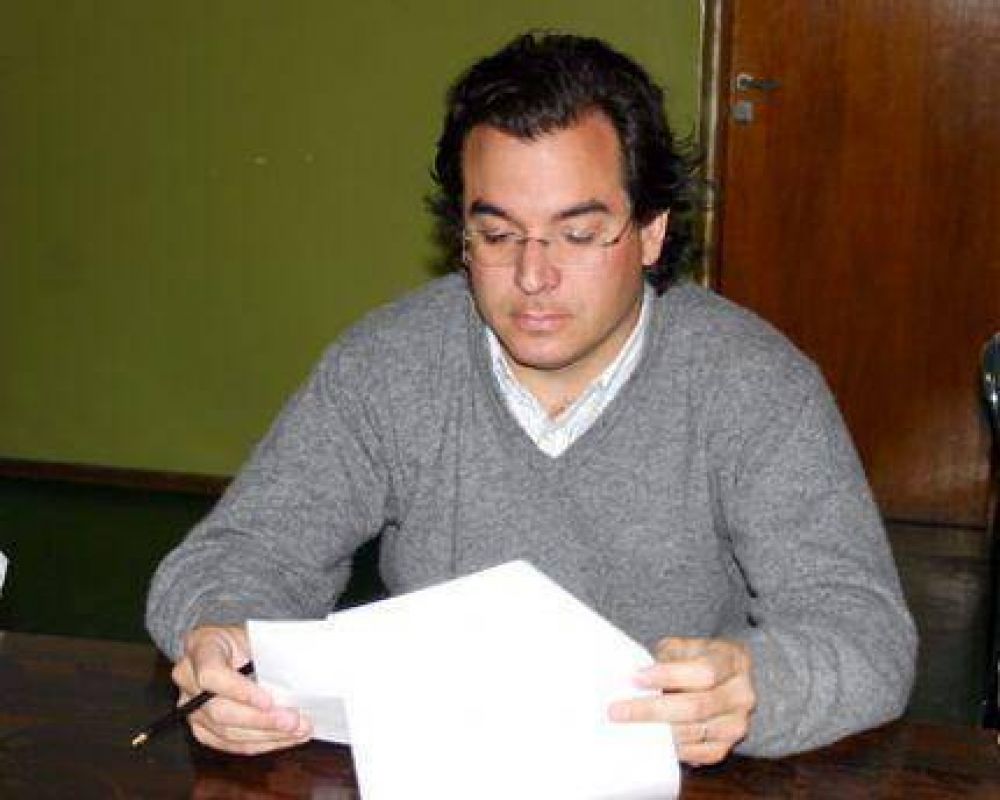 Laserna: �Avanza la financiaci�n para la realizaci�n de importantes obras de cloacas y agua corriente para Zacagnini y Faro Norte�.
