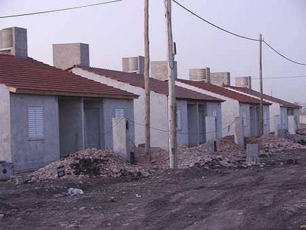 Entregar�n ocho viviendas del Barrio Bancario III