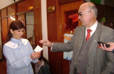 Importante donaci�n del Municipio al Jard�n de Infantes N� 905