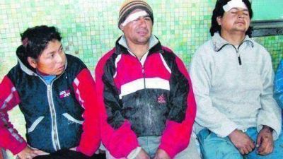 Piqueteros K y ca�eros, enfrentados en una feroz batalla campal en Jujuy