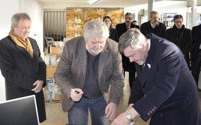 La Universidad Austral inaugur� ciber educativo en Pico Truncado