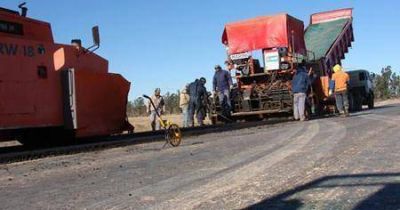 Comenzaron a asfaltar el circuito colonense �Emilio Reybet�