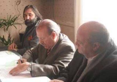San Fernando Convenio entre el SUTEBA, COOPTEBA y el municipio para desarrollar viviendas familiares