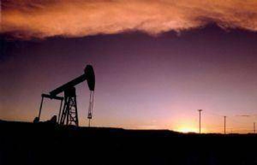 Jaque renegocia contratos petroleros en busca de fondos