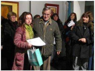 ALUMNOS DE LOS TALLERES DE ARTE DE SAN MIGUEL RECIBIERON SUS CERTIFICADOS