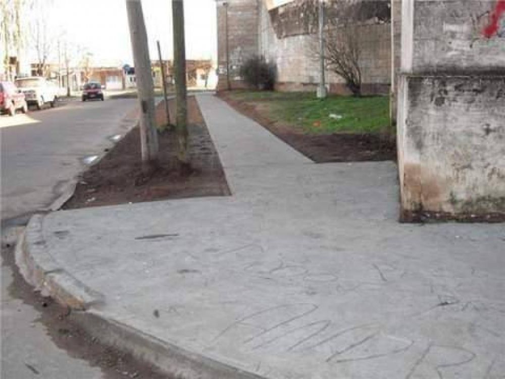 Finaliz� la ejecuci�n de las veredas en el Cementerio Central  